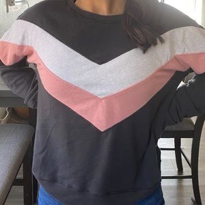 ✨Hollister colored sweatshirt✨